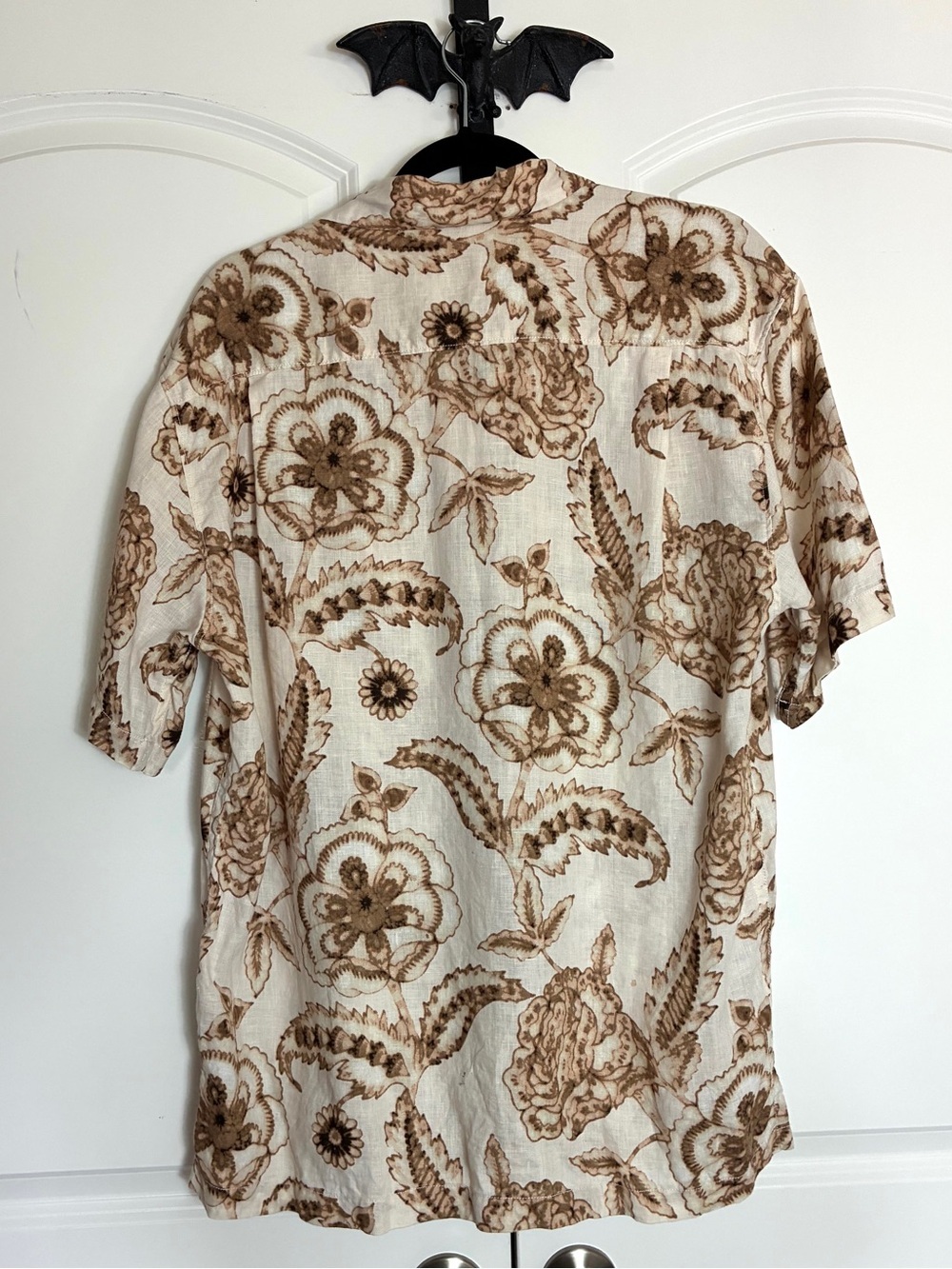 Tommy Bahama Cream & Brown Floral button up Shirt size L - Picture 2 of 13